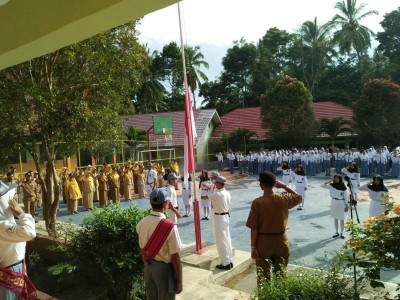 UPACARA BENDERA HARI SENIN